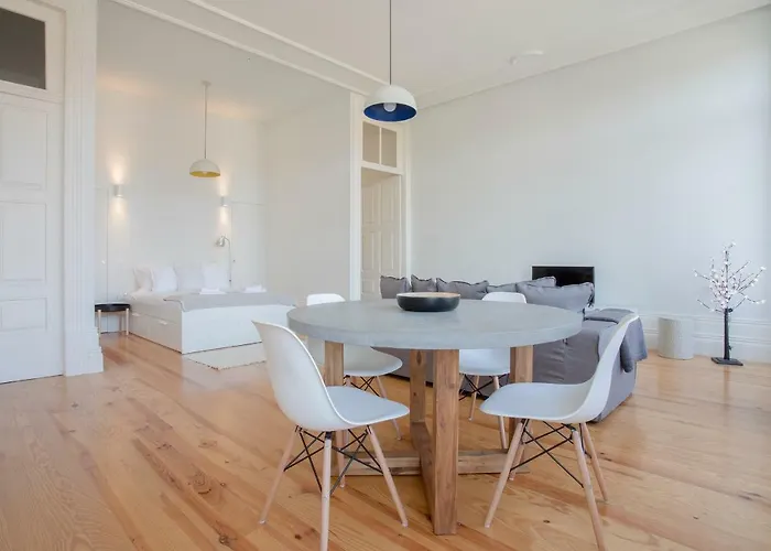 Downtown Spacious Apartament *